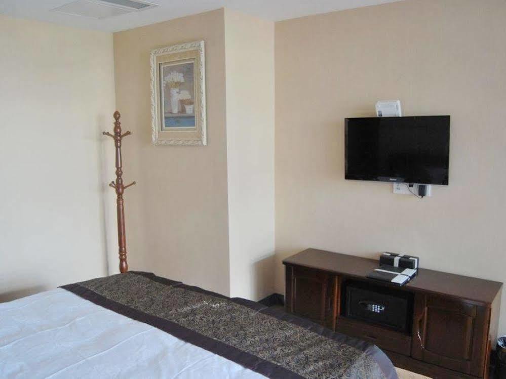 Mo'Er Holiday Hotel Наньтун Экстерьер фото