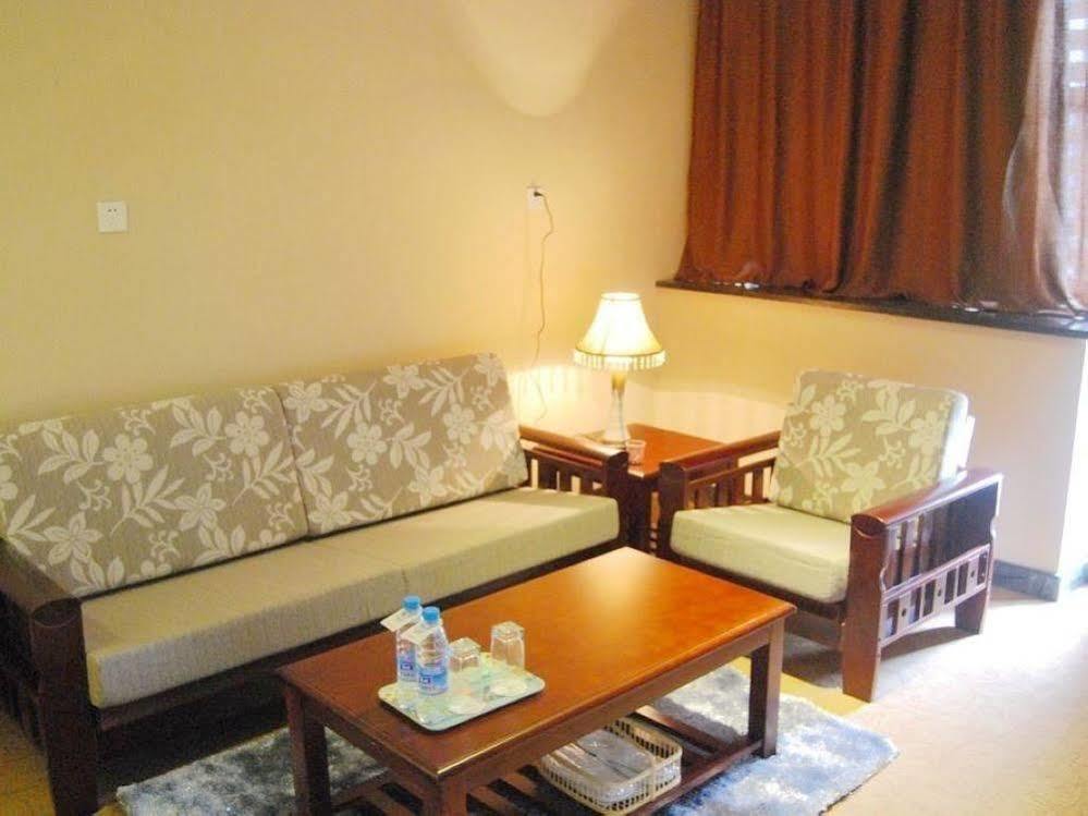 Mo'Er Holiday Hotel Наньтун Экстерьер фото